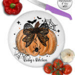20048 personalised pumpkin lace halloween chopping board 2