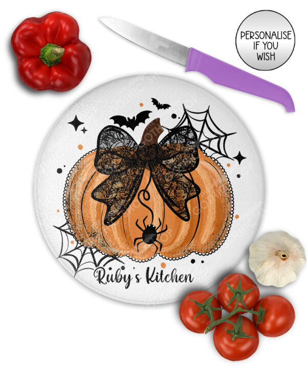 20048 personalised pumpkin lace halloween chopping board 2