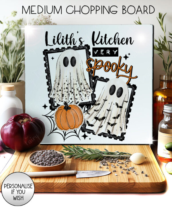 20080 personalised very spooky halloween chopping board 1