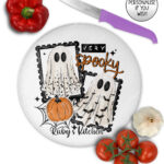 20080 personalised very spooky halloween chopping board 2