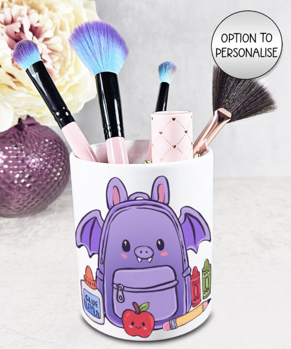 20142 personalised bat school pen pot 2