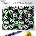 20428 skulls gothic chopping board 3